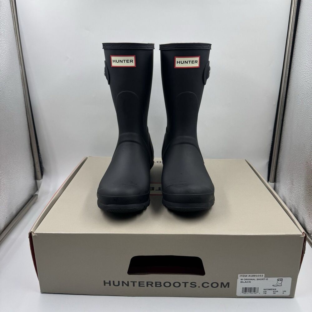 Hunter Women's Original Short Boot  Black Matte US 7 Waterproof, Rain Boot New